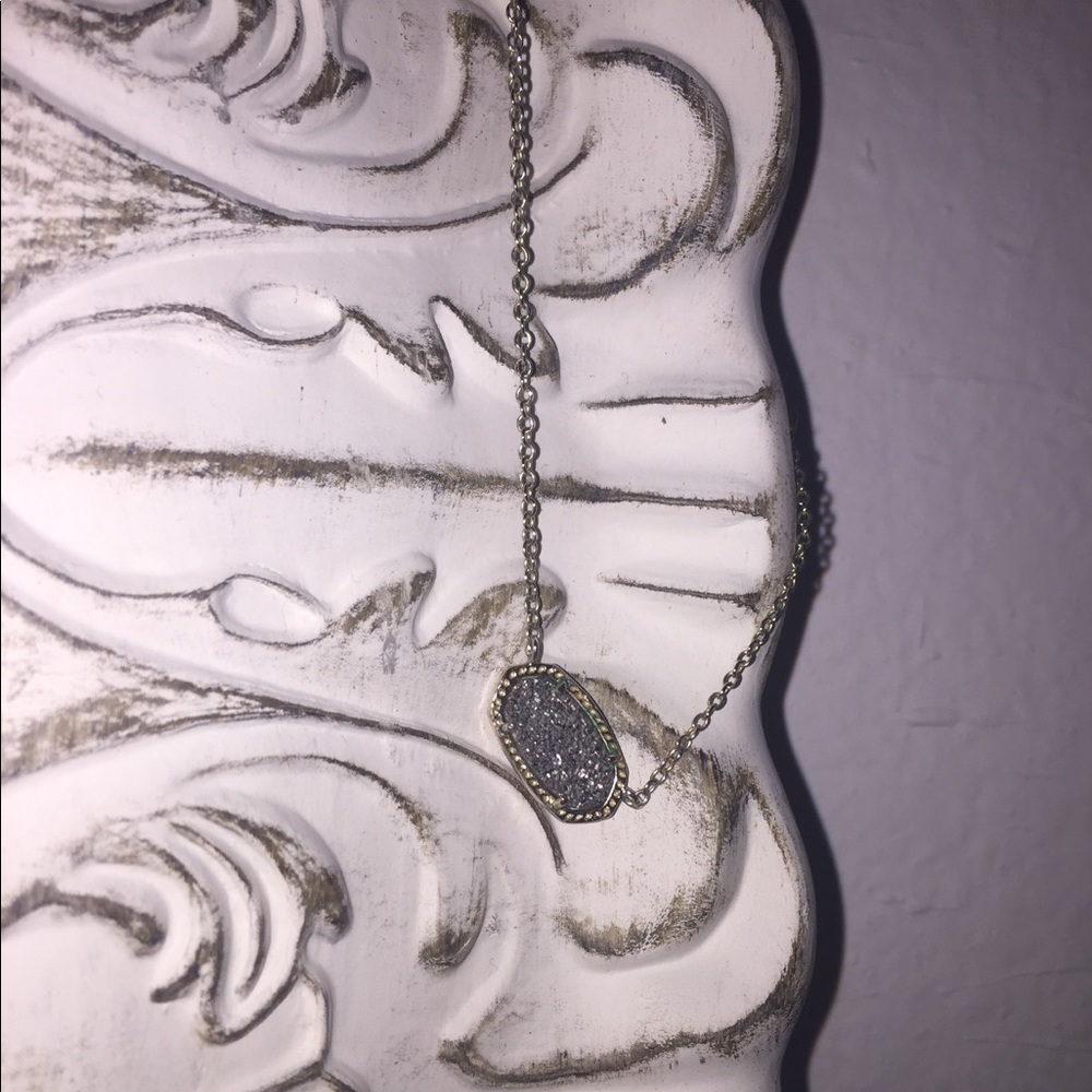 Kendra Scott Necklace